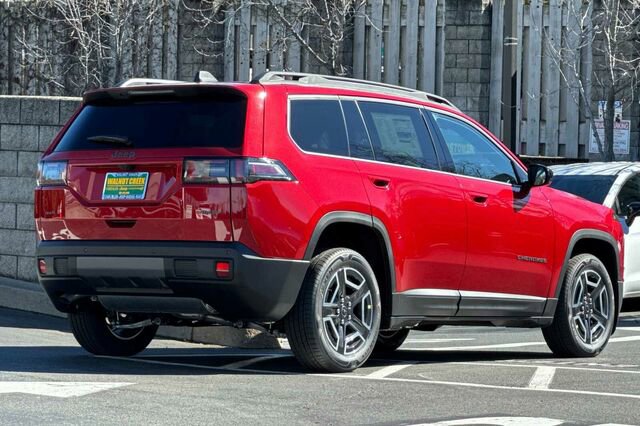 New 2026 Jeep Cherokee Laredo image 4