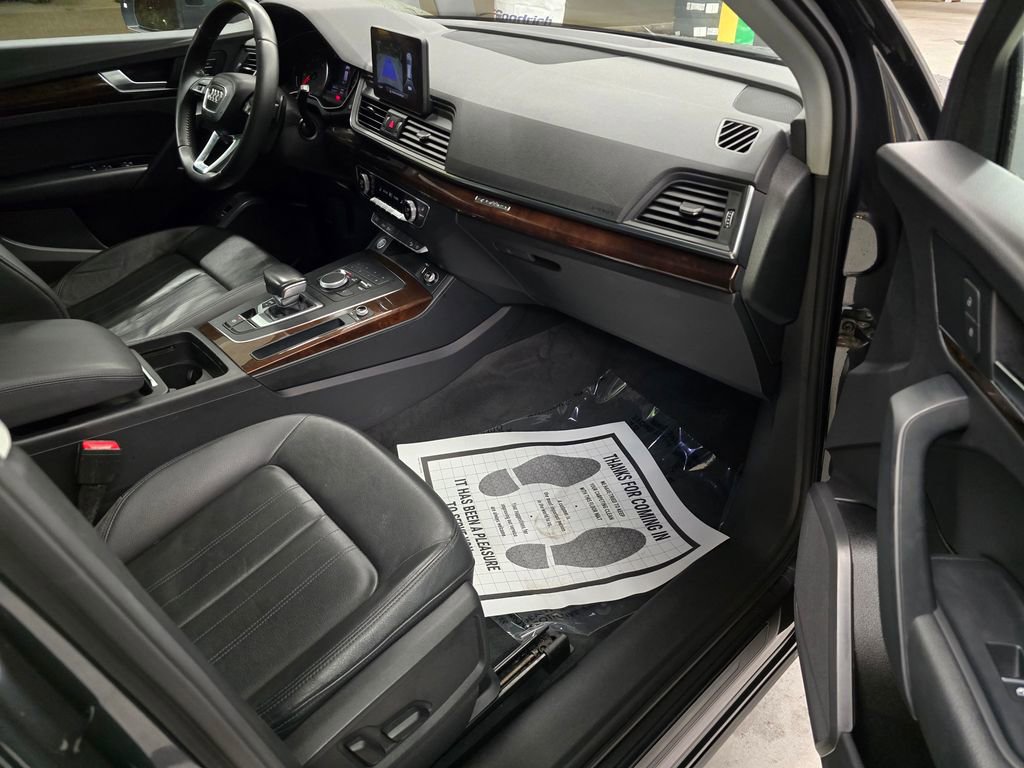 Used 2019 Audi Q5 2.0T Premium w/ Convenience Package image 31