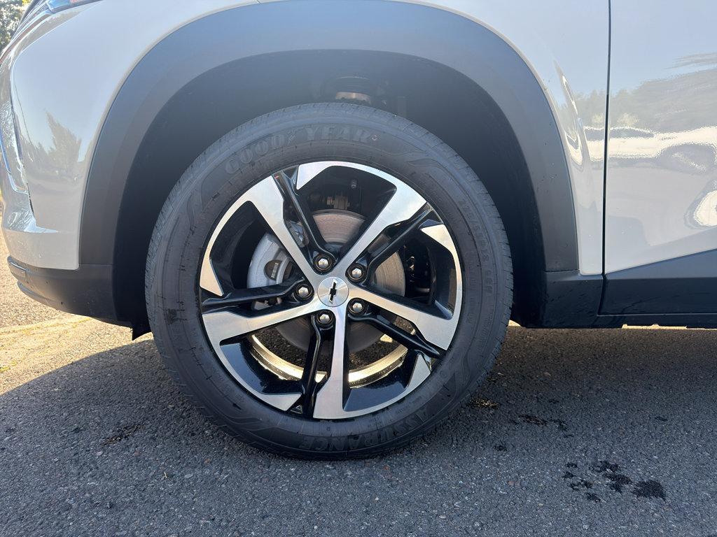 New 2026 Chevrolet Trax RS FWD image 6