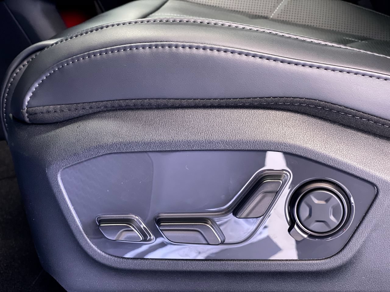 New 2027 Kia Telluride X-Line SX Prestige AWD/4WD image 17