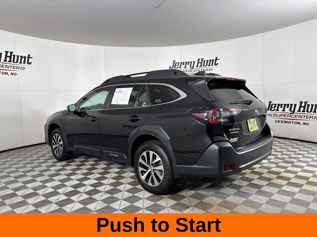 Used 2024 Subaru Outback Premium AWD/4WD image 9