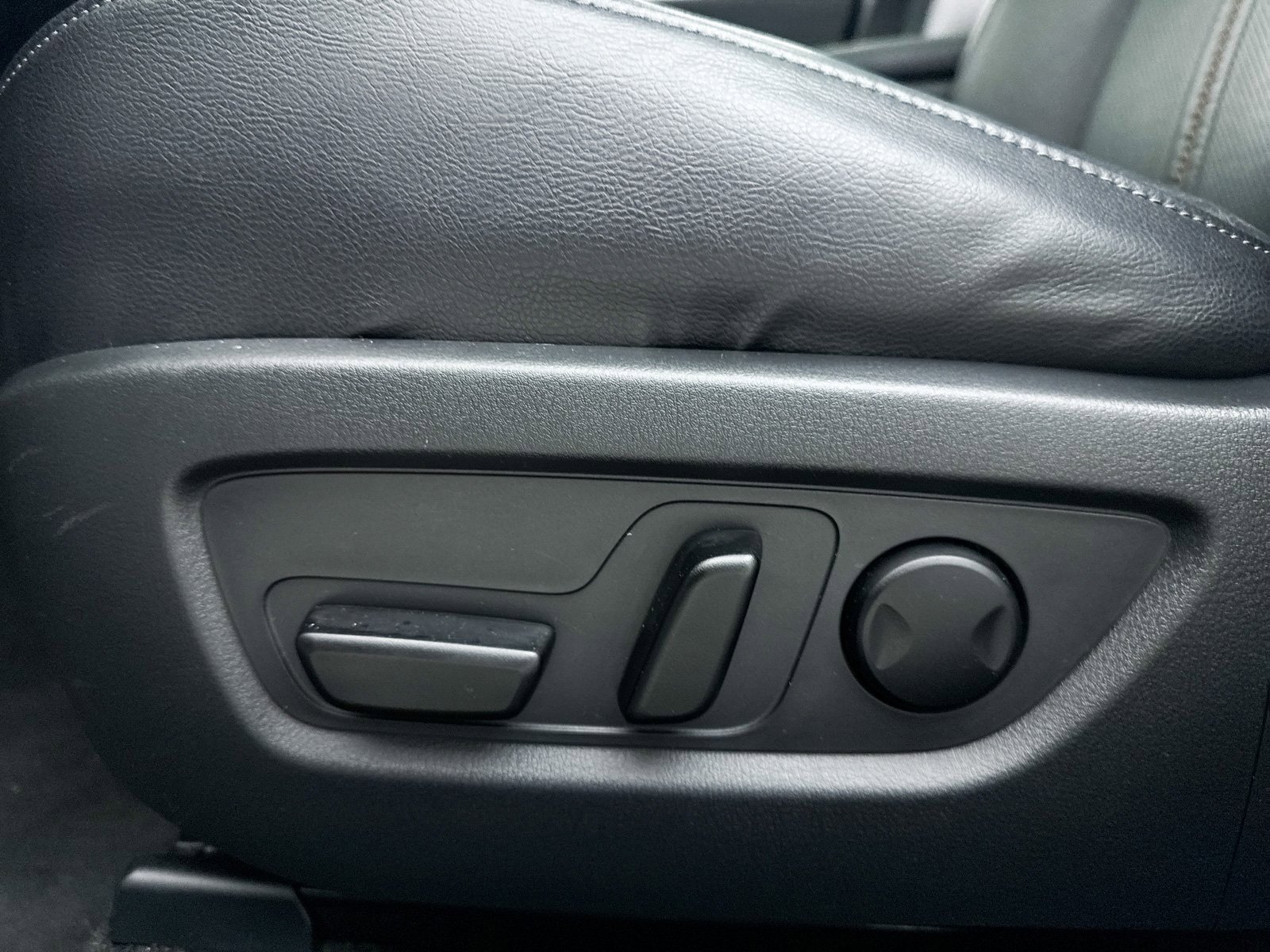 Certified 2025 MAZDA CX-50 AWD 2.5 Hybrid w/ Cargo Package image 32