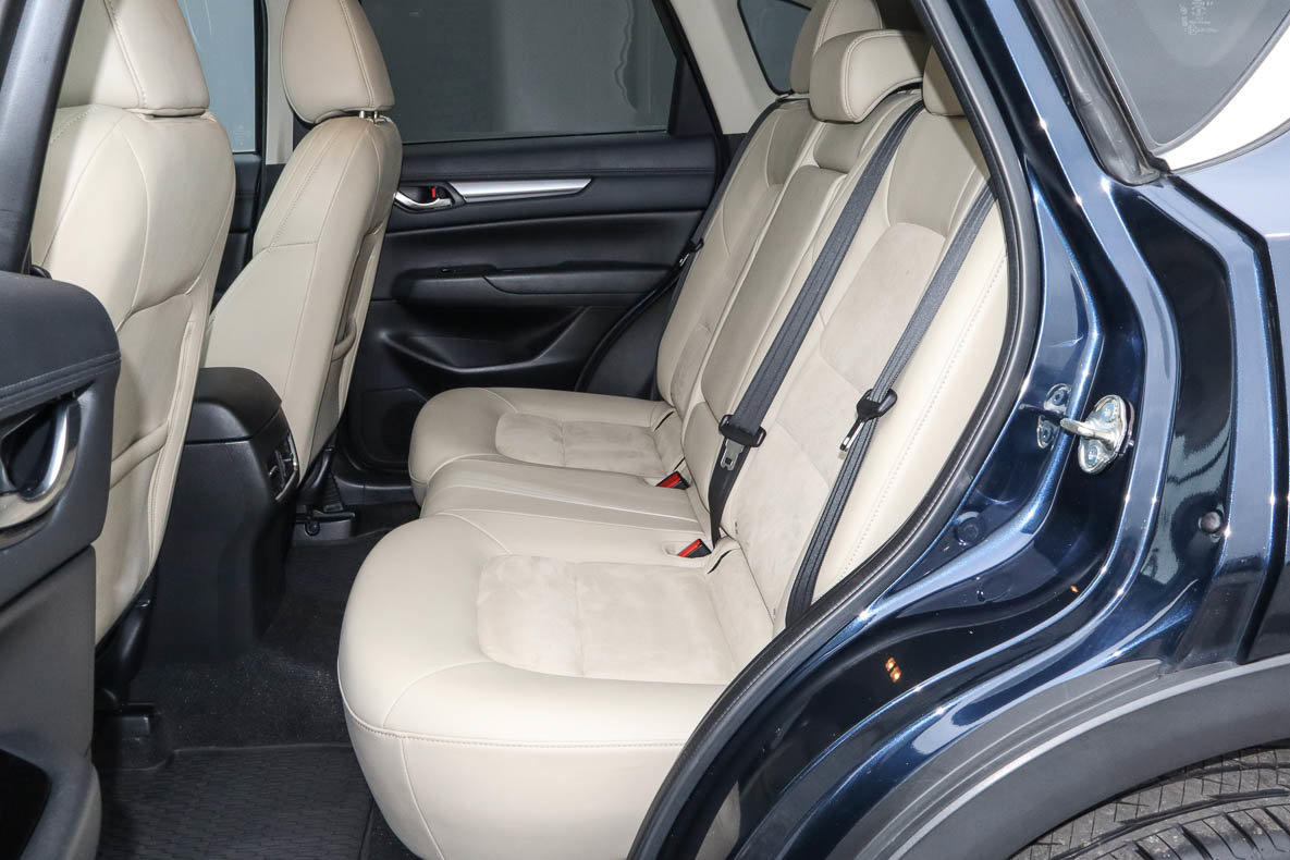 Used 2018 MAZDA CX-5 Touring image 8