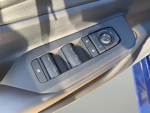 New 2026 Toyota Prius Plug-In Hybrid FWD image 15