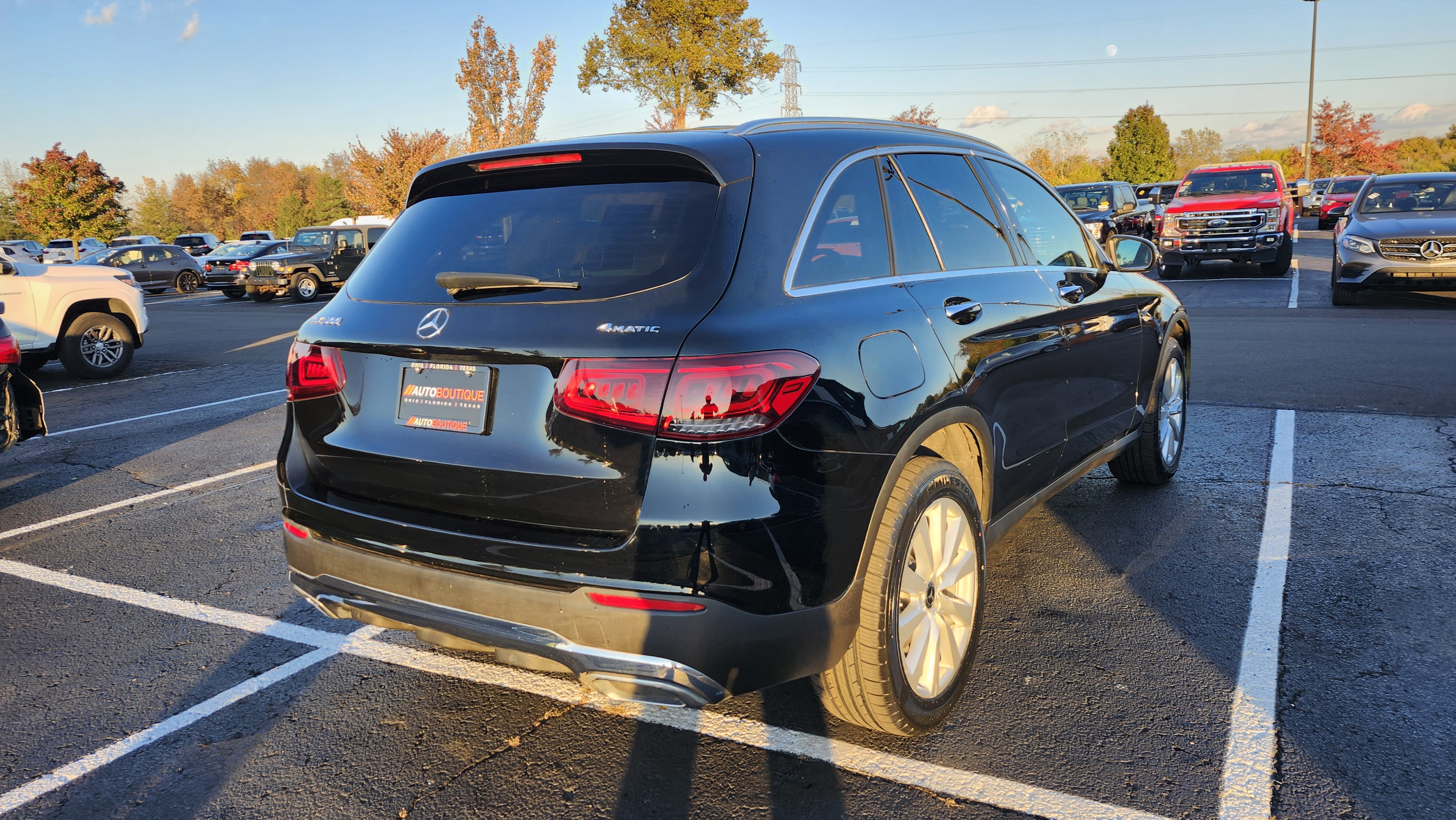 Used 2020 Mercedes-Benz GLC 300 4MATIC w/ Exterior Lighting Package image 11