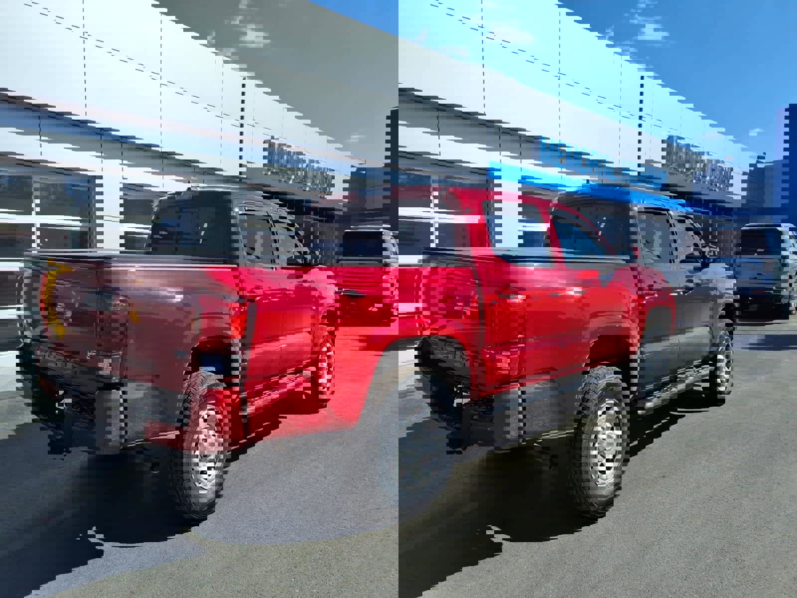 Used 2020 Toyota Tacoma SR image 7