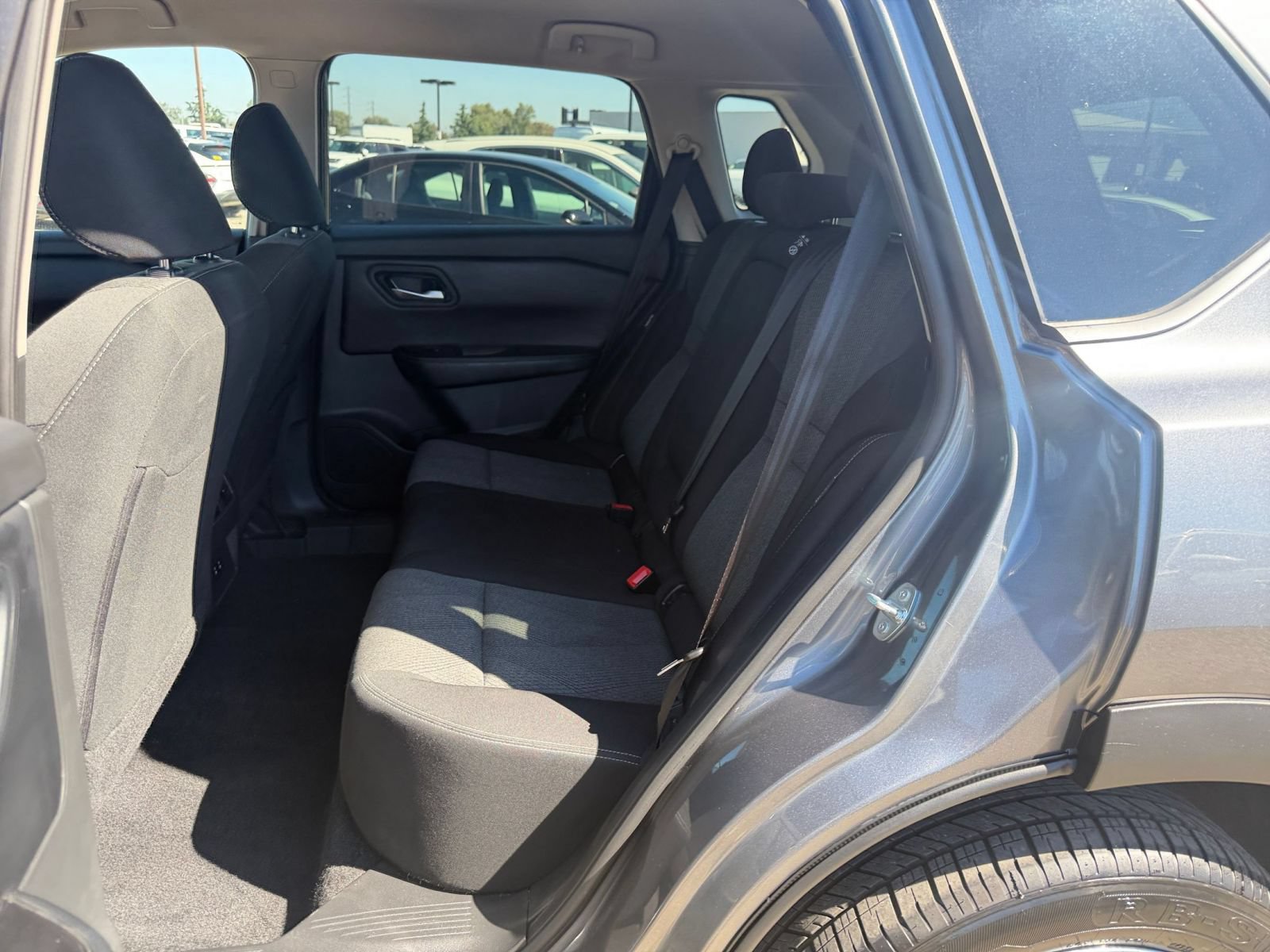 Used 2025 Nissan Rogue SV AWD/4WD image 39