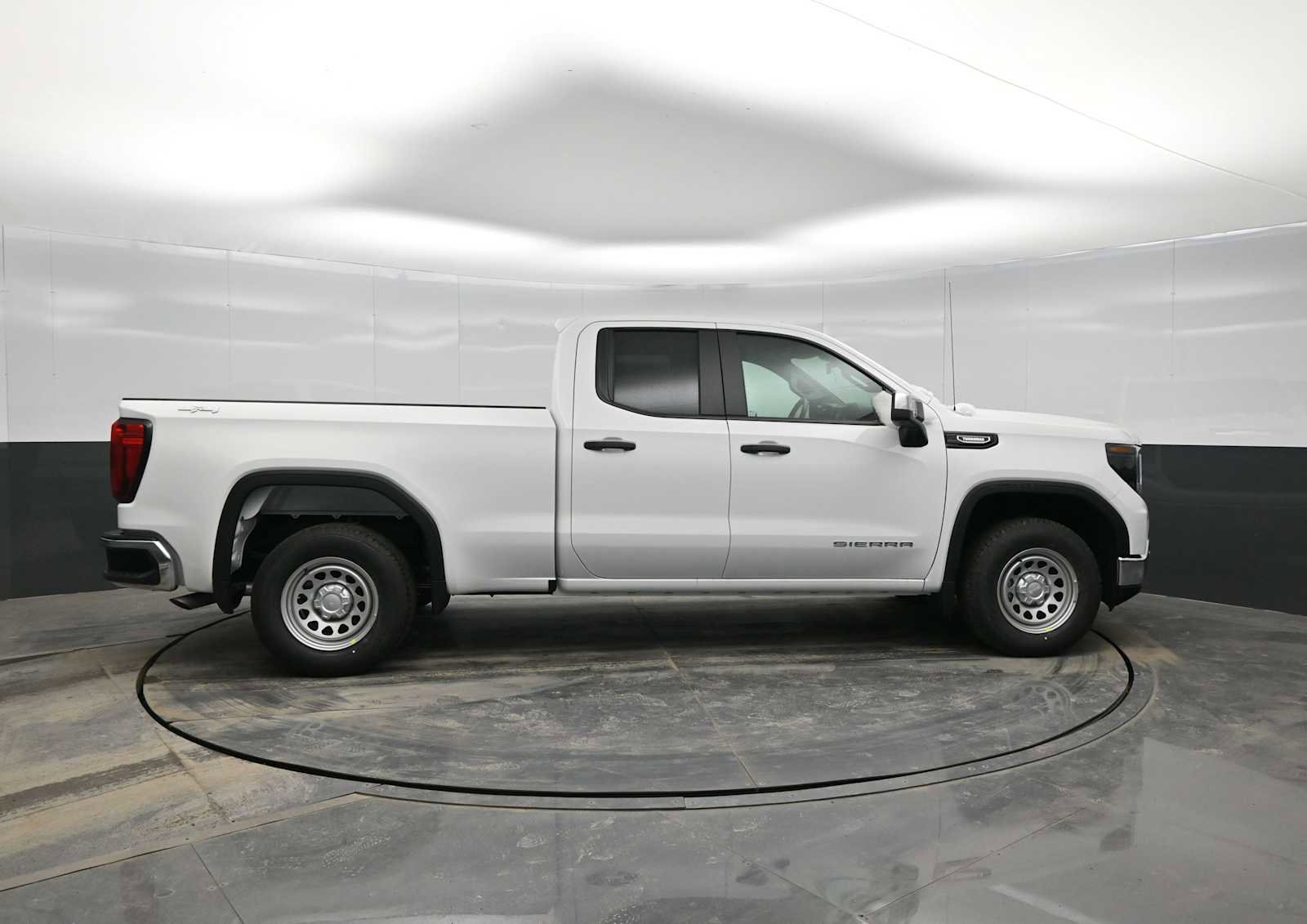 New 2026 GMC Sierra 1500 Pro w/ Pro Value Package image 9