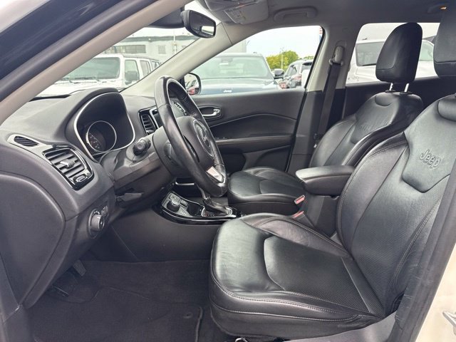 Used 2018 Jeep Compass Limited AWD/4WD image 12