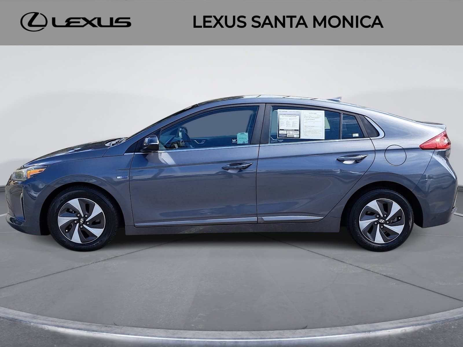 Used 2017 Hyundai Ioniq SEL w/ Tech Package 02 FWD image 8