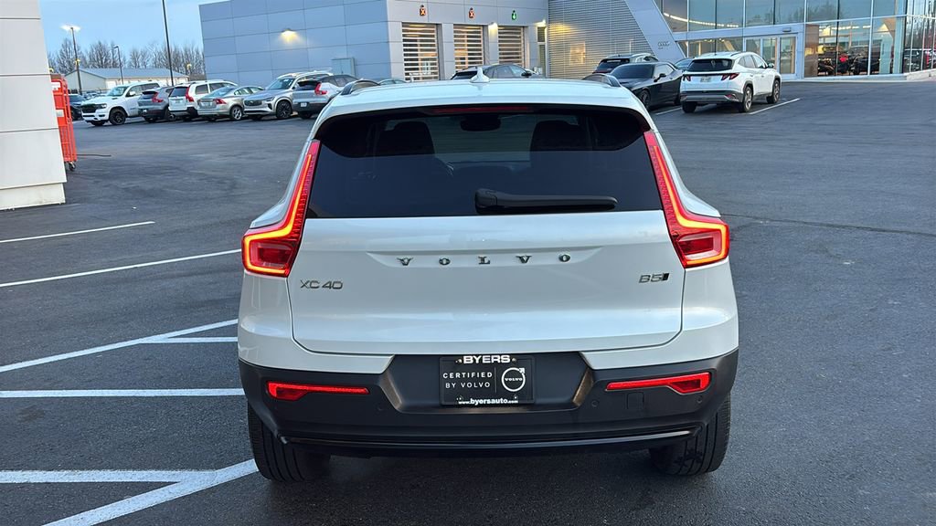 Certified 2023 Volvo XC40 B5 Plus w/ Driver Assist Package image 28