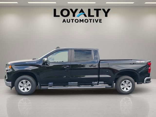 Used 2024 Chevrolet Silverado 1500 LT w/ Protection Package AWD/4WD image 2