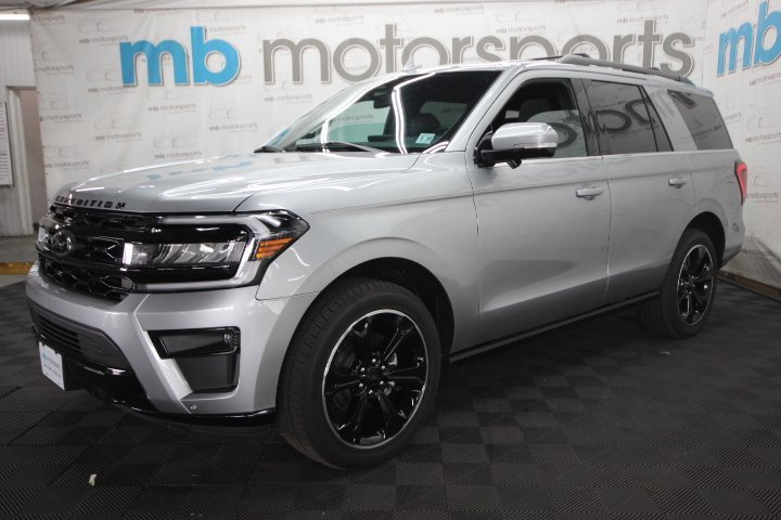 Used 2024 Ford Expedition Limited image 1