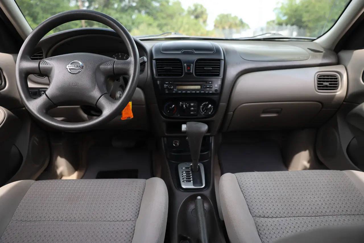 Used 2004 Nissan Sentra S FWD image 21