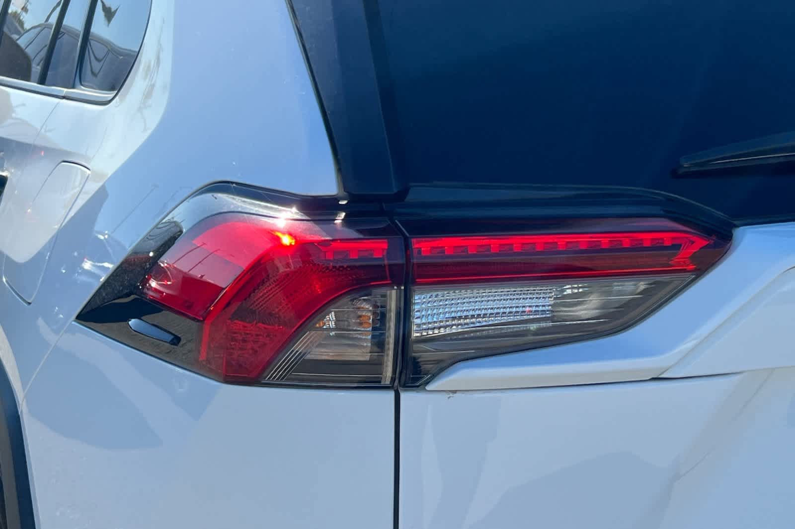 Used 2022 Toyota RAV4 XLE AWD/4WD image 20