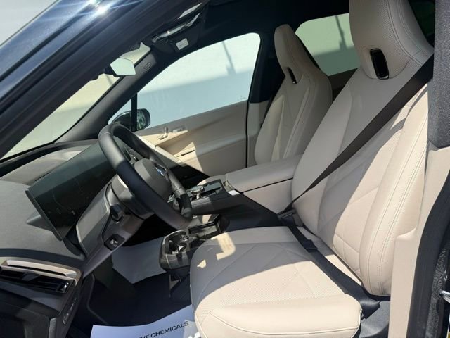 New 2026 BMW iX xDrive45 image 10