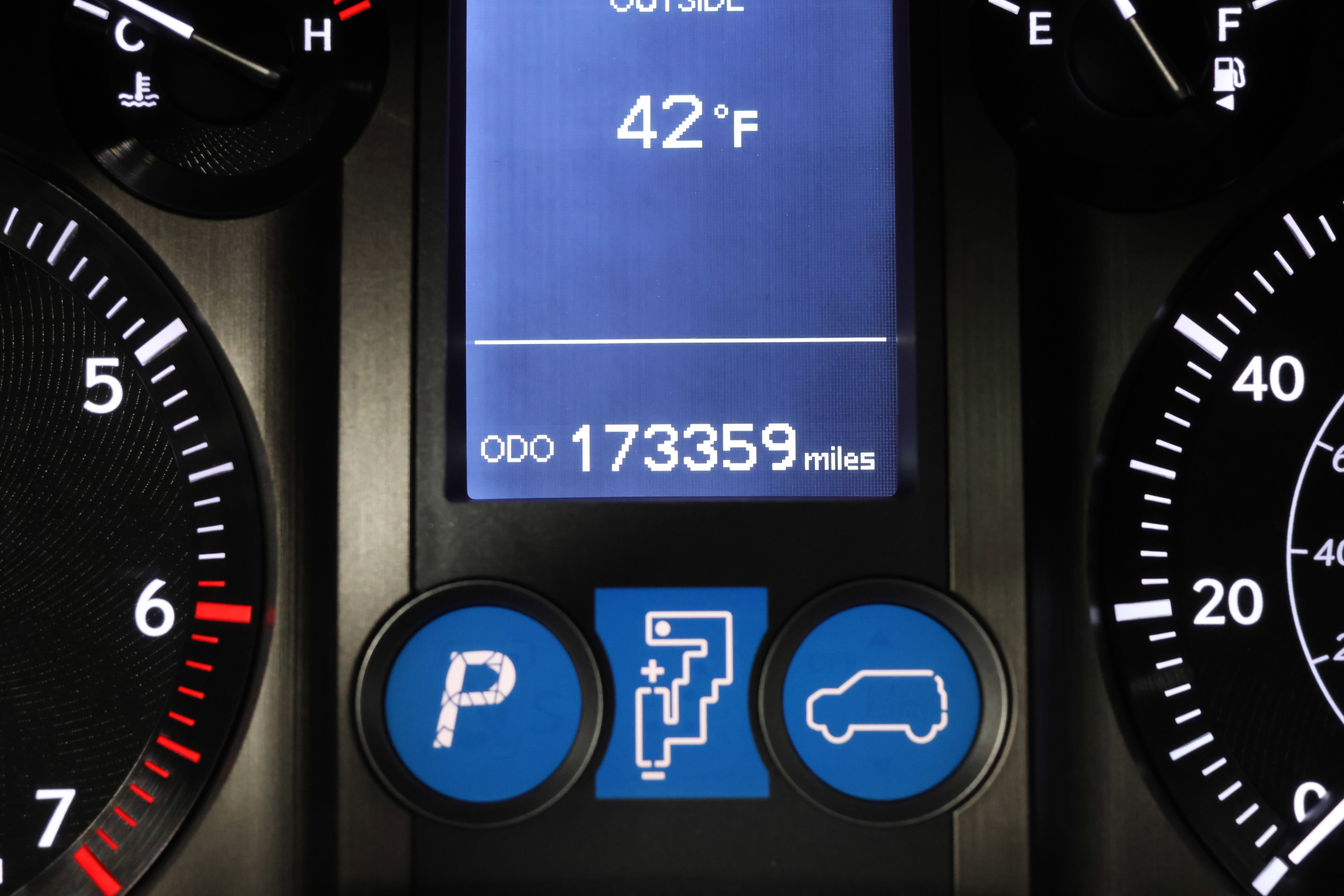 Used 2014 Lexus GX 460 image 21