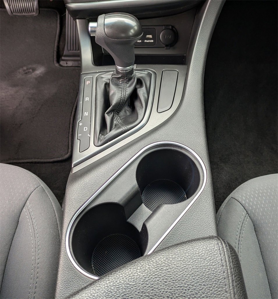 Used 2015 Kia Optima LX w/ LX Convenience Package image 13