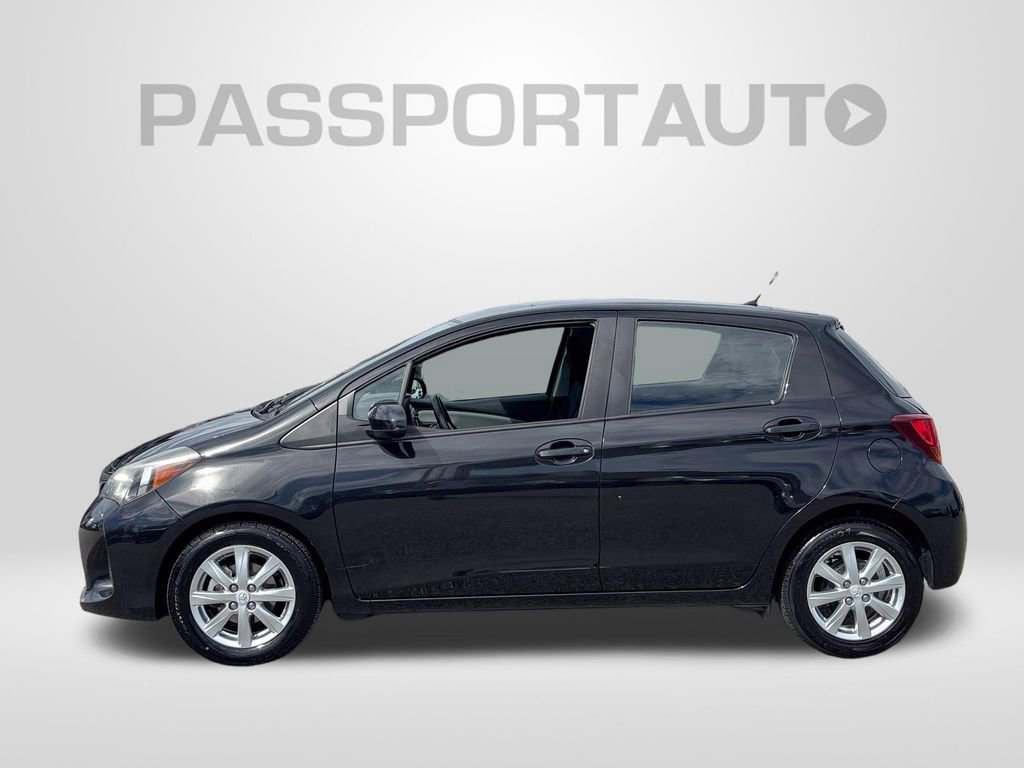 Used 2015 Toyota Yaris LE video 2