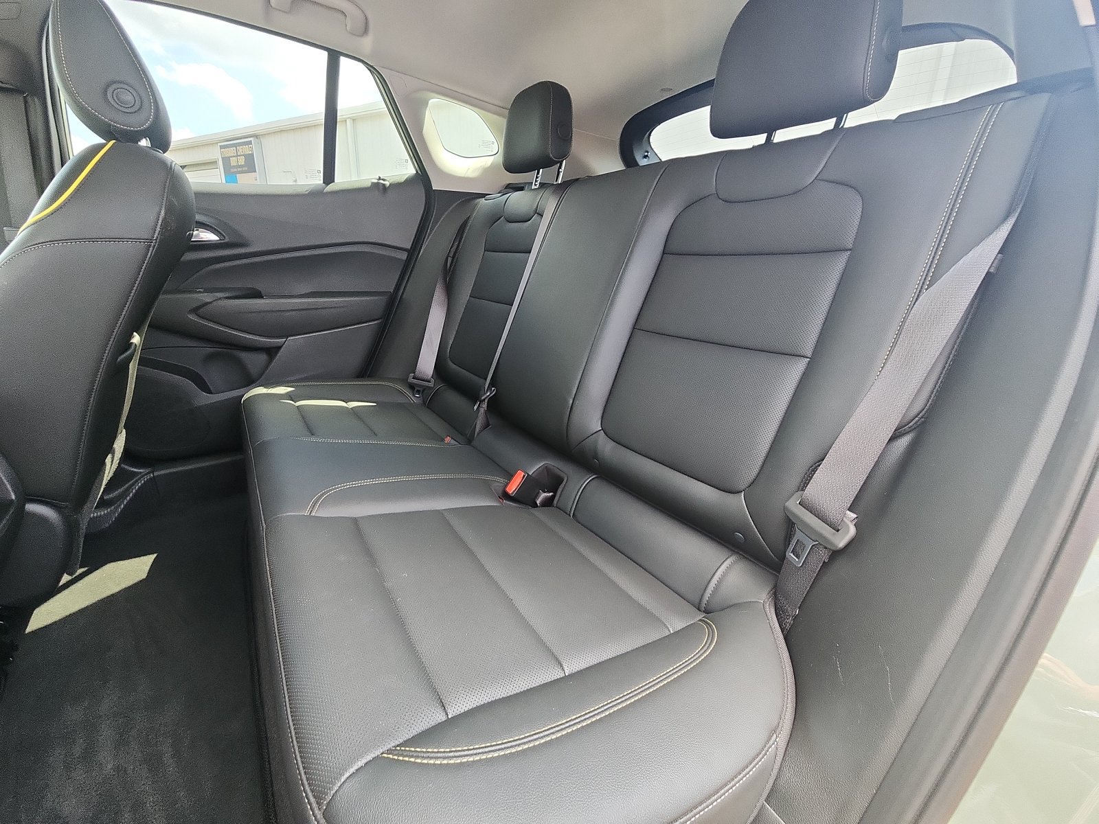 Used 2025 Chevrolet Trax ACTIV w/ Driver Confidence Package FWD image 22