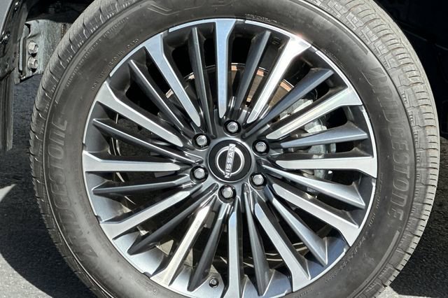 Used 2025 Nissan Armada Platinum Reserve image 25