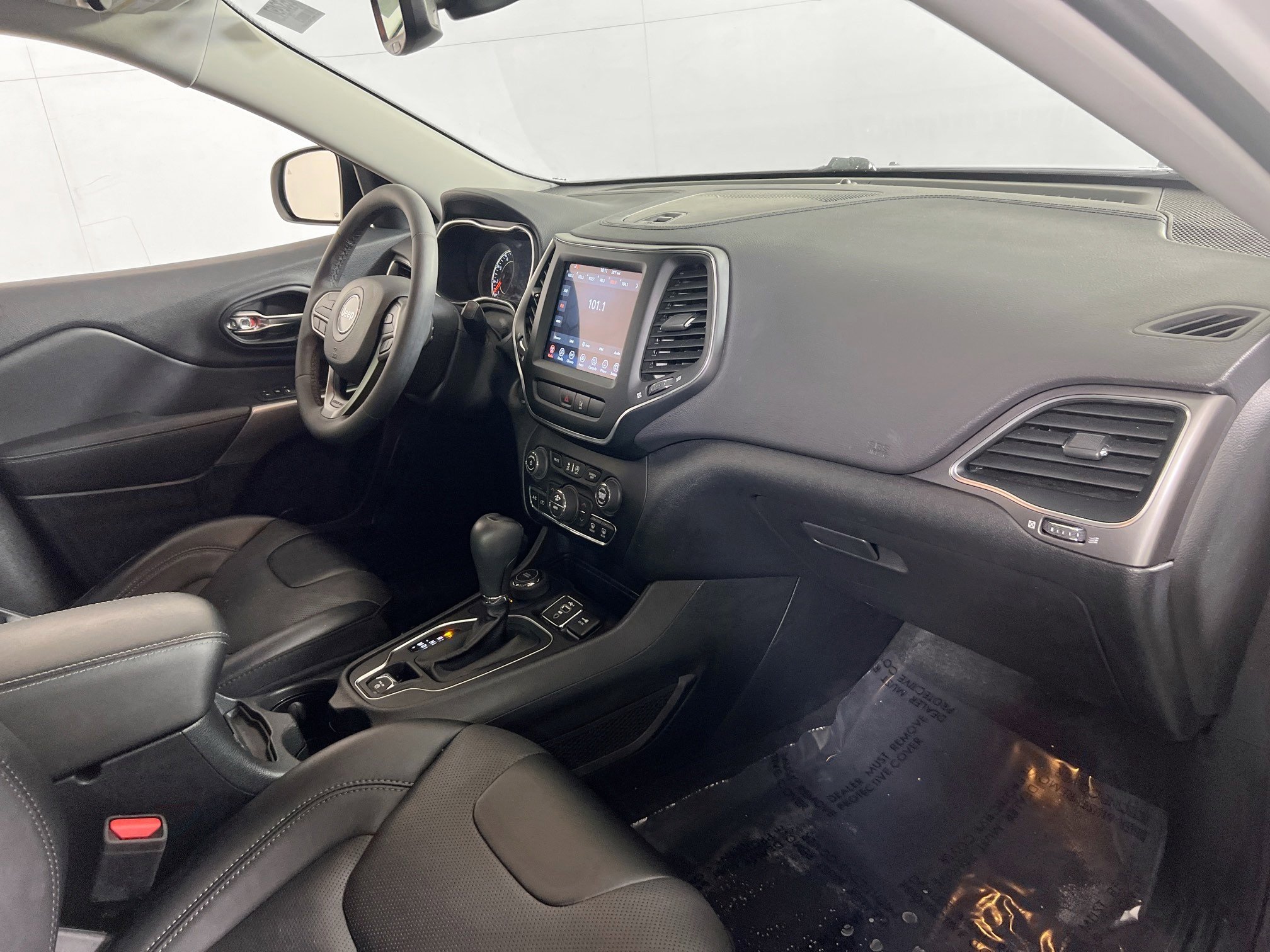 Used 2022 Jeep Cherokee Latitude Lux AWD/4WD image 27