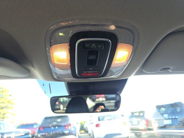 Used 2023 Hyundai Elantra Limited w/ Cargo Package image 19