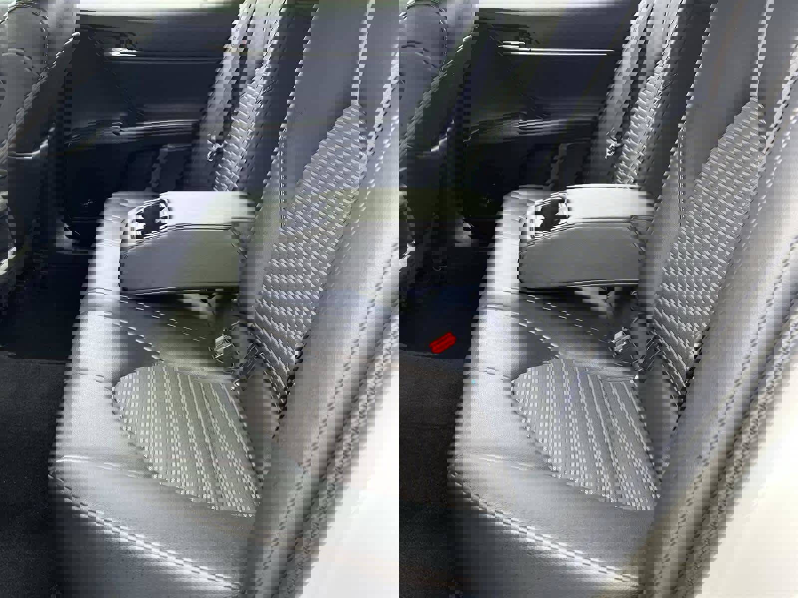 Used 2023 Toyota Camry SE image 14