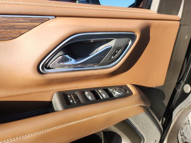 Used 2021 Chevrolet Suburban High Country image 13