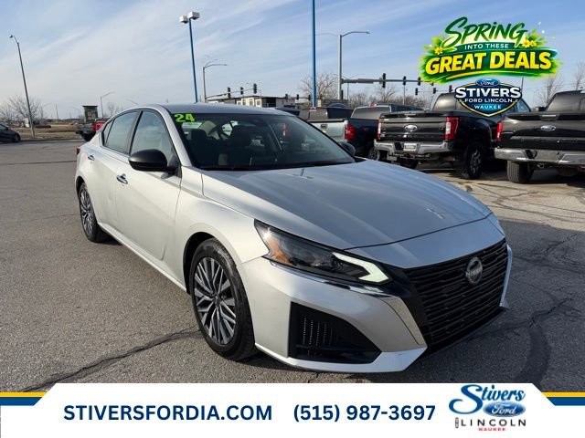 Used 2024 Nissan Altima 2.5 SV