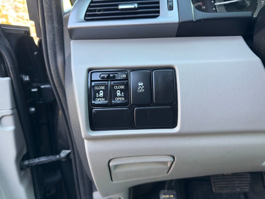 Used 2014 Honda Odyssey EX image 12