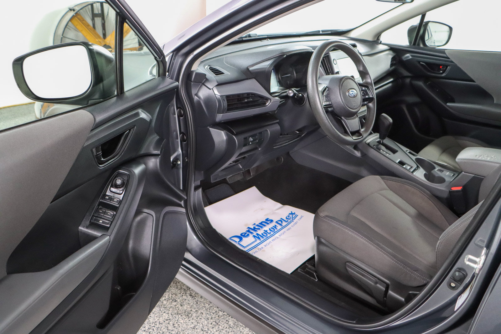 Used 2024 Subaru Crosstrek 2.0i AWD/4WD image 3