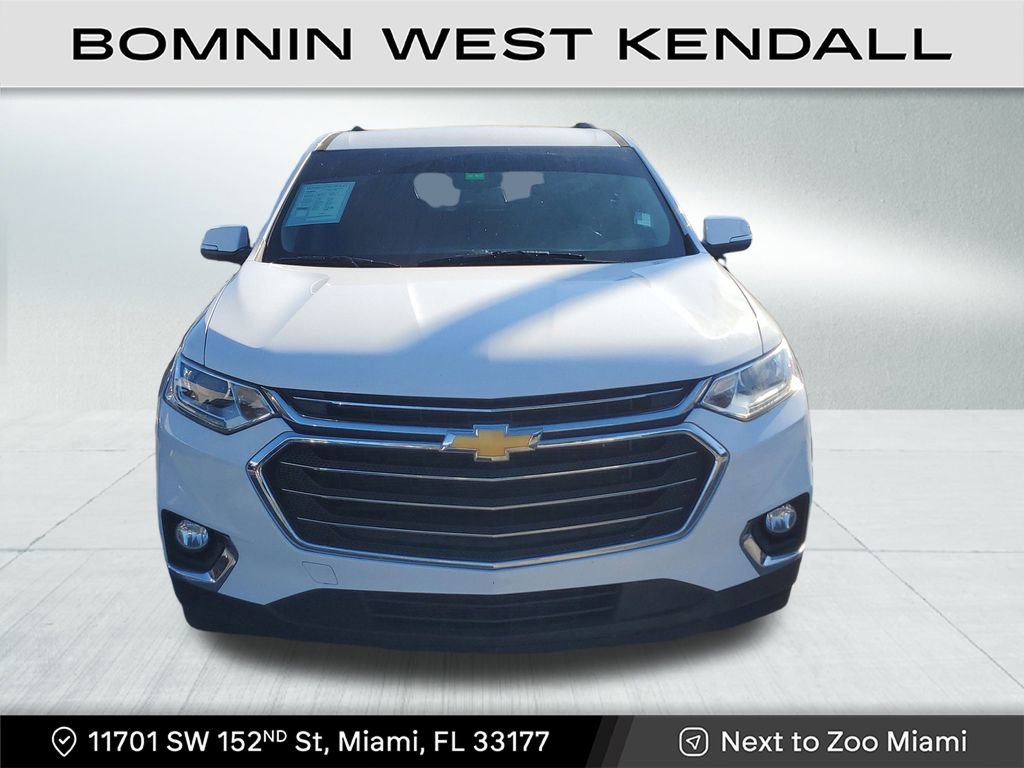 Used 2021 Chevrolet Traverse LT image 2