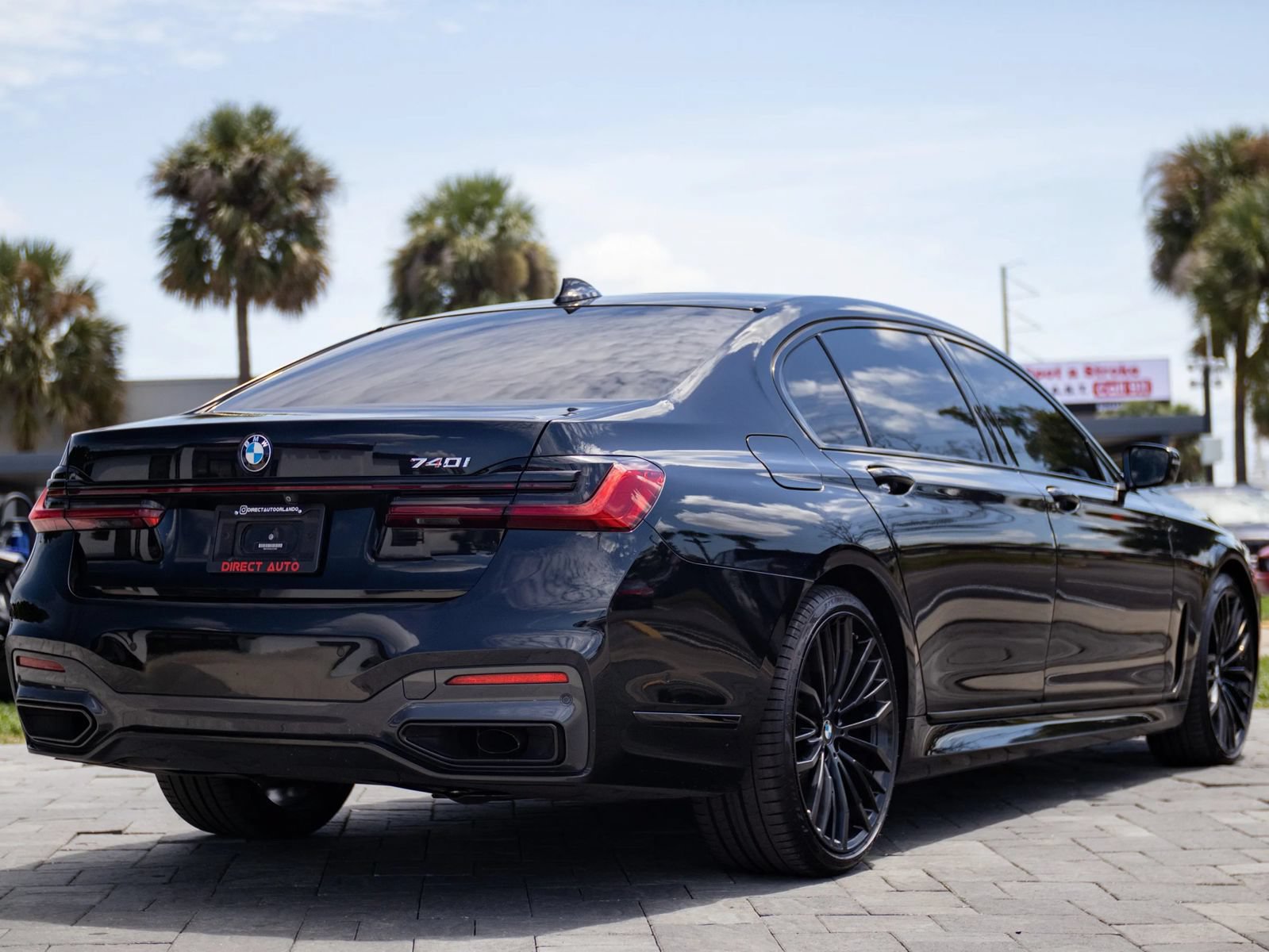 Used 2020 BMW 740i w/ M Sport Package RWD image 13
