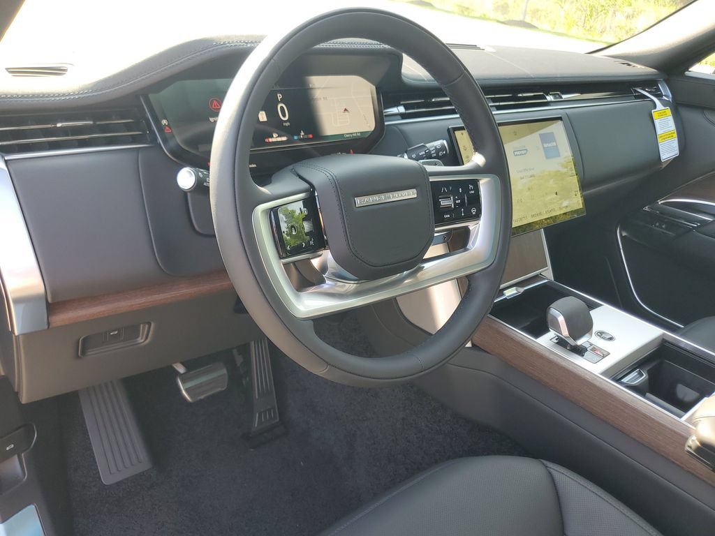 New 2026 Land Rover Range Rover SE AWD/4WD image 13