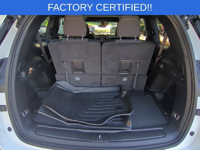 Certified 2024 Jeep Grand Cherokee L Laredo RWD image 35