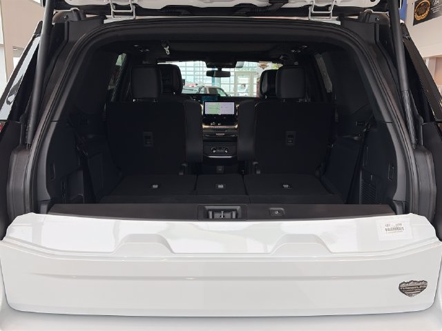 New 2027 Ford Expedition Tremor w/ Driver's Package AWD/4WD image 8
