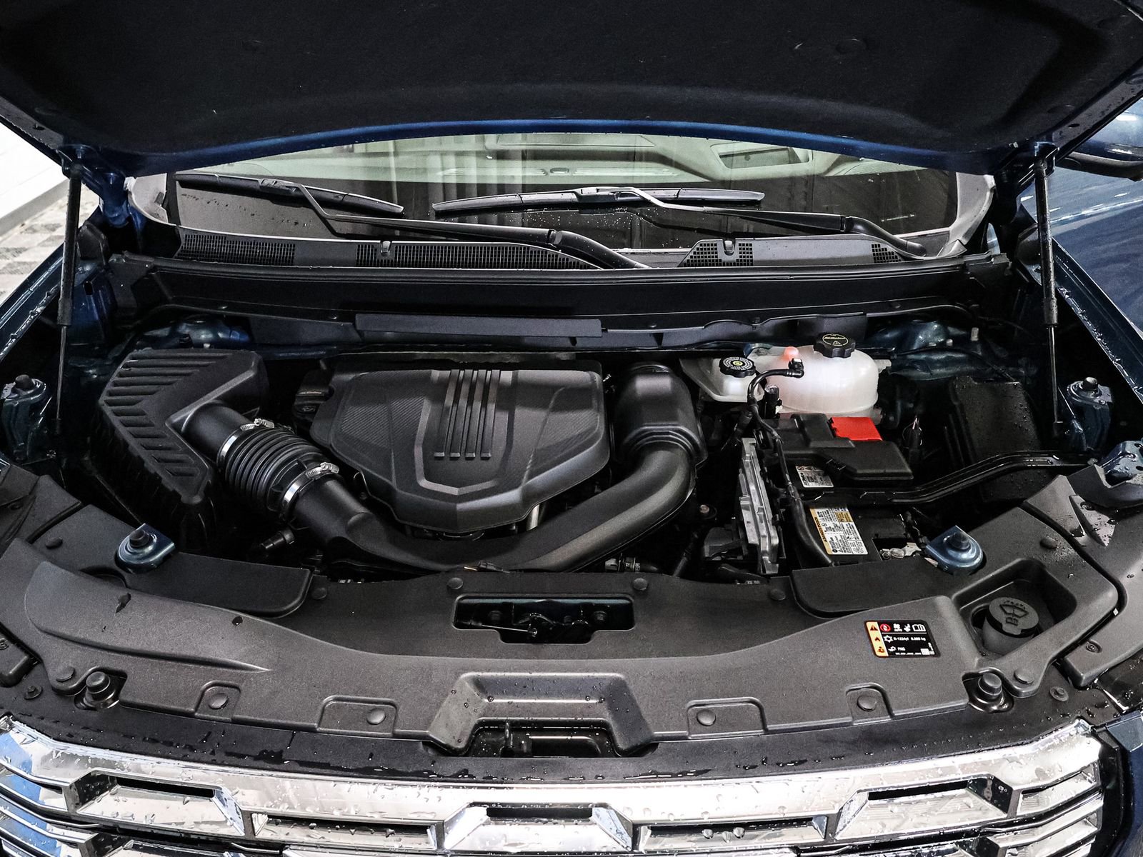 New 2026 GMC Acadia Denali w/ Super Cruise Package image 16