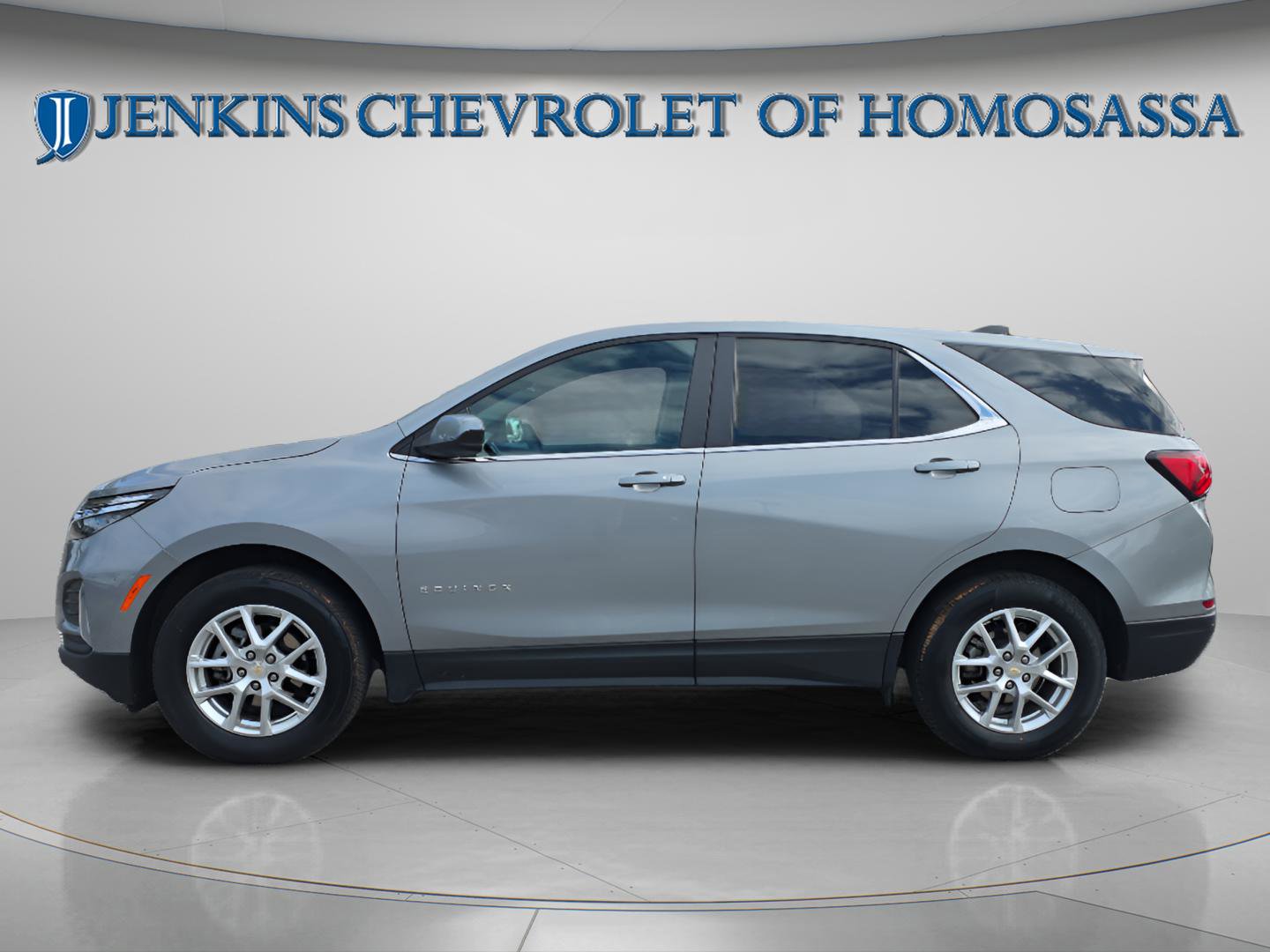 Used 2024 Chevrolet Equinox LT image 3