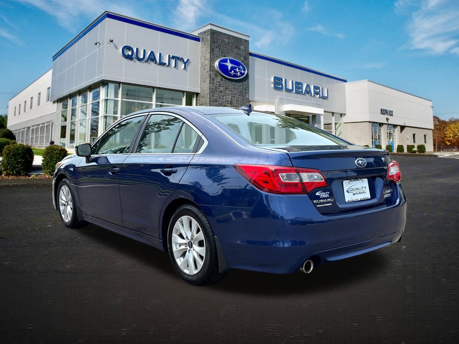 Used 2016 Subaru Legacy 2.5i Premium AWD/4WD image 2