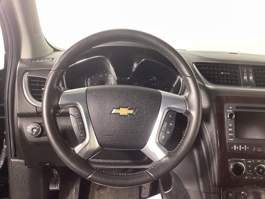 Used 2017 Chevrolet Traverse LT image 17