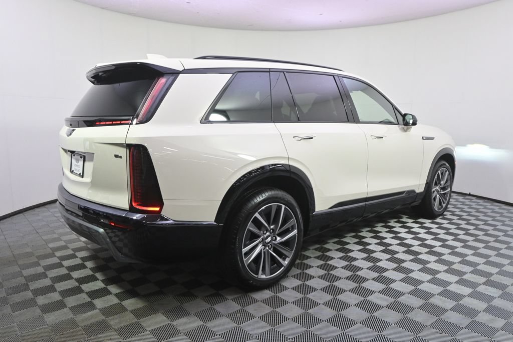 New 2027 Cadillac Vistiq Sport w/ LPO, Floor Liner Package AWD/4WD image 7