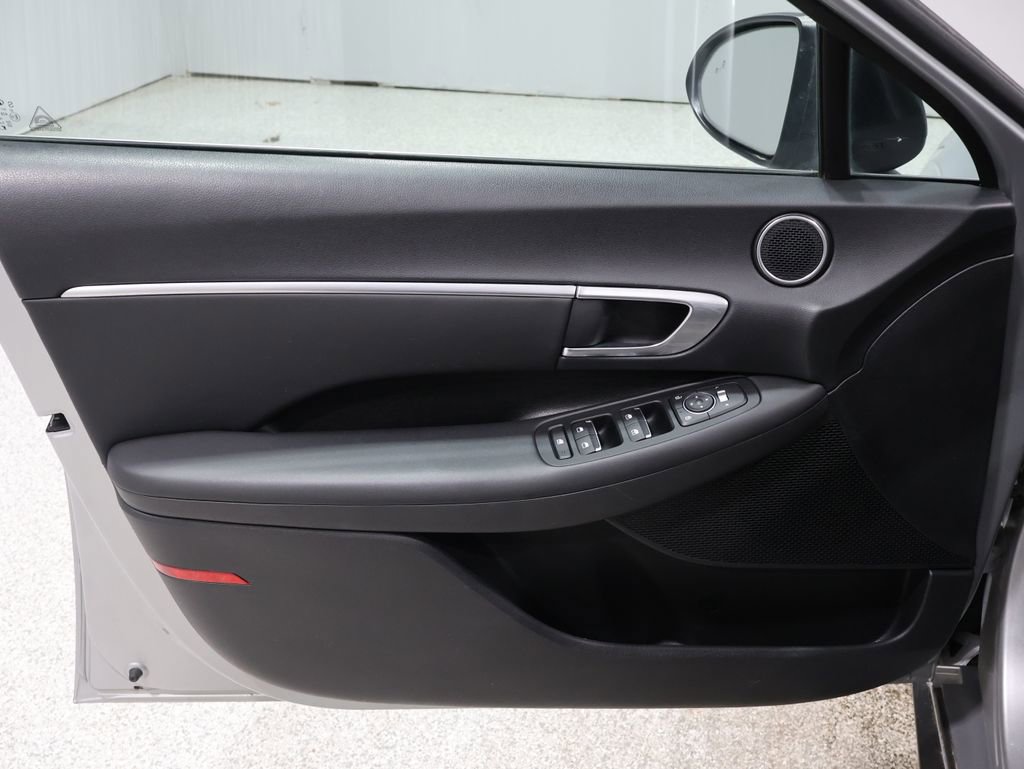 Used 2020 Hyundai Sonata SEL w/ Convenience Package image 12