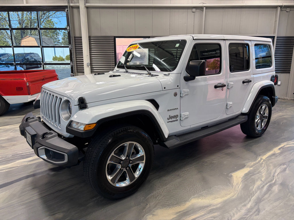 Used 2018 Jeep Wrangler Unlimited Sahara w/ Uconnect 4C Nav & Sound Group image 34