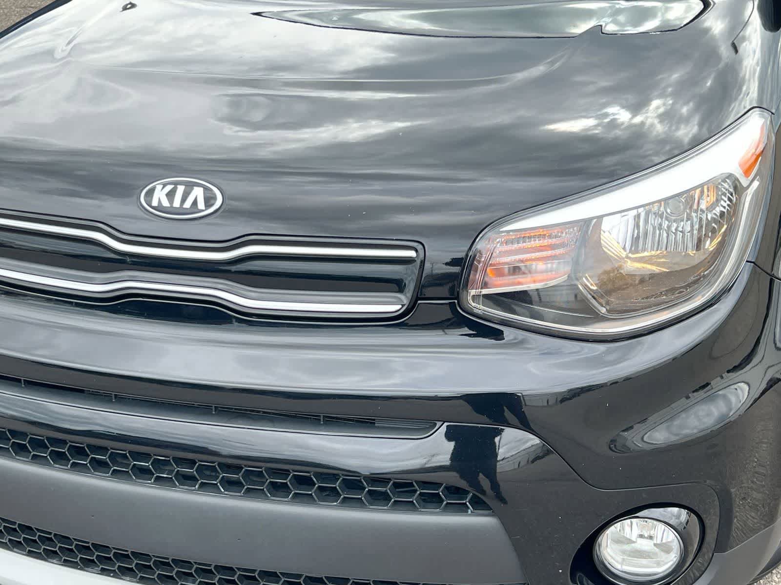 Used 2019 Kia Soul + FWD image 11