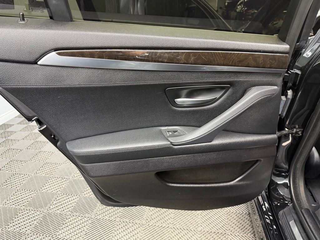 Used 2016 BMW 535i Sedan RWD image 41
