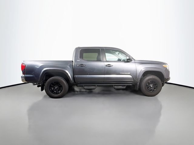 Used 2021 Toyota Tacoma SR5 AWD/4WD image 8