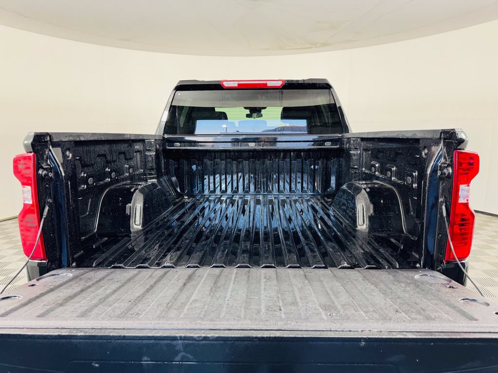 Used 2026 Chevrolet Silverado 1500 Custom RWD image 23