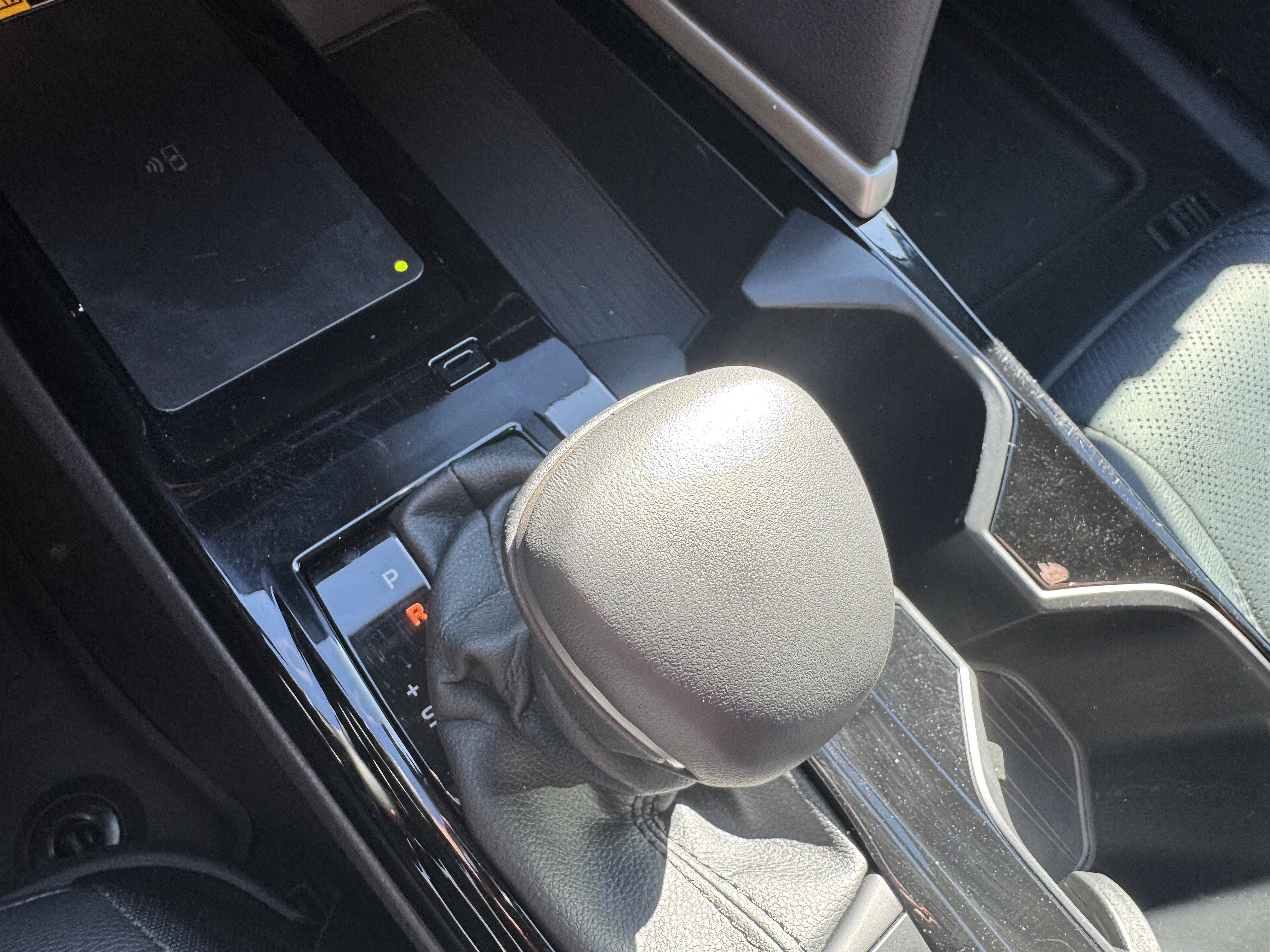 Used 2025 Toyota Camry XSE w/ Premium Package image 29