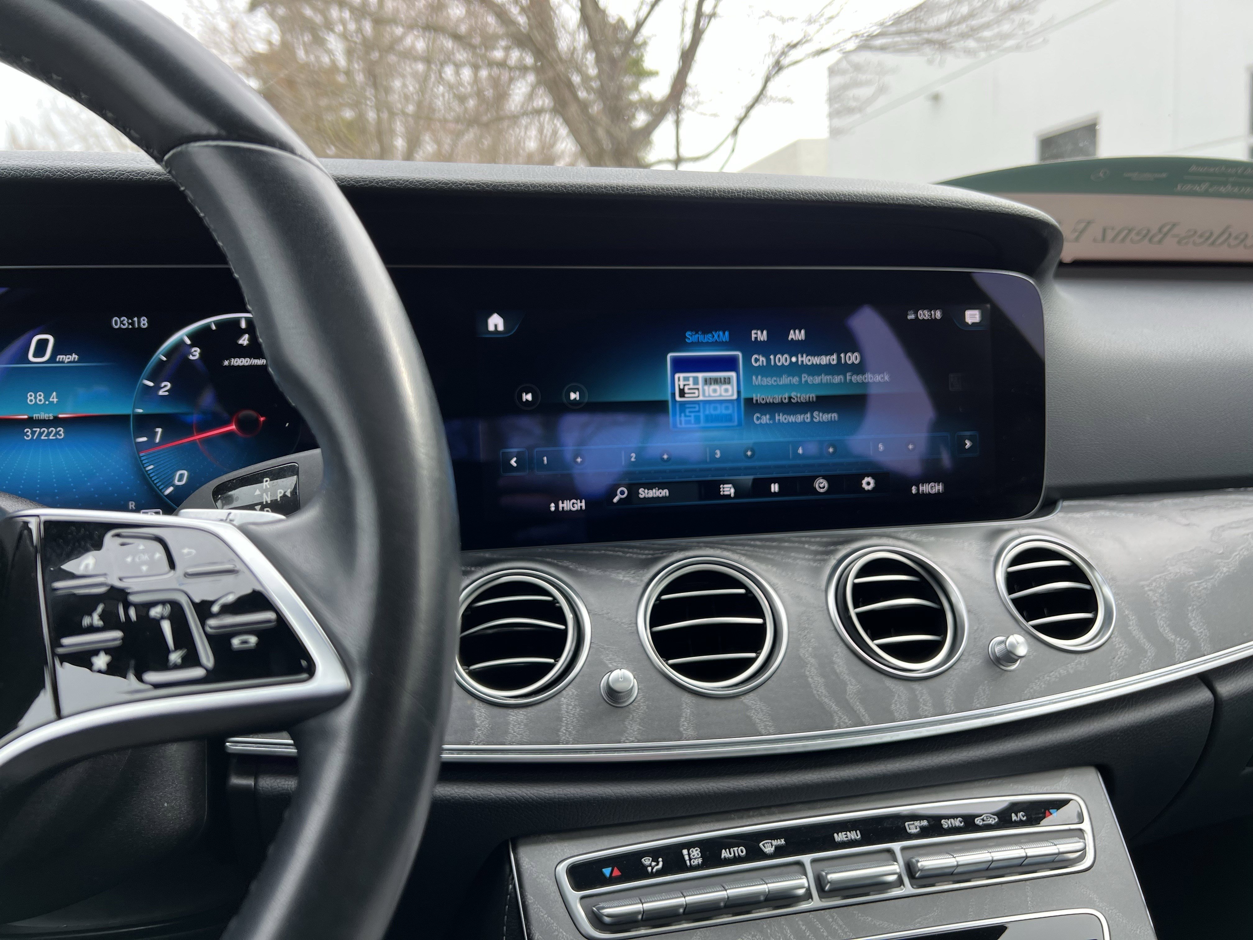 Certified 2021 Mercedes-Benz E 350 4MATIC Sedan image 31